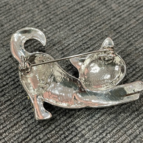 Cat brooch - Picture 3 of 3